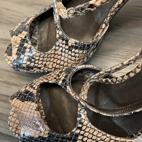 STAURT WEITZMAN PYTHON SLINGBACK HEELS 8 - Picture 15 of 16